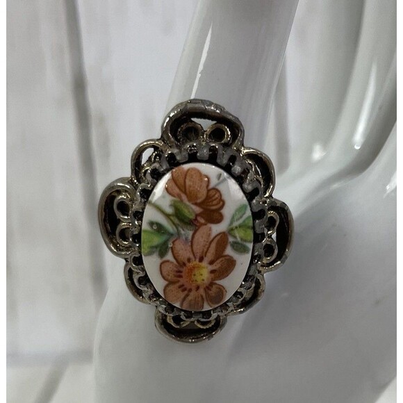 Vintage Painted Flower Adjustable Ring Gold Tone Filigree Oval Statement - Picture 1 of 8